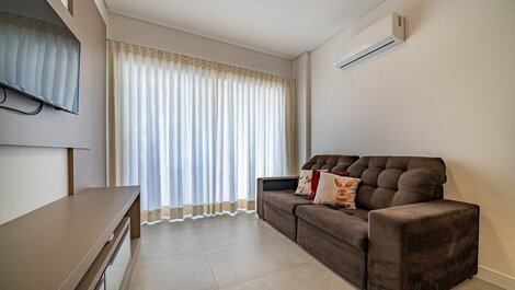 166 - Lindo apartamento na praia de Canto Grande