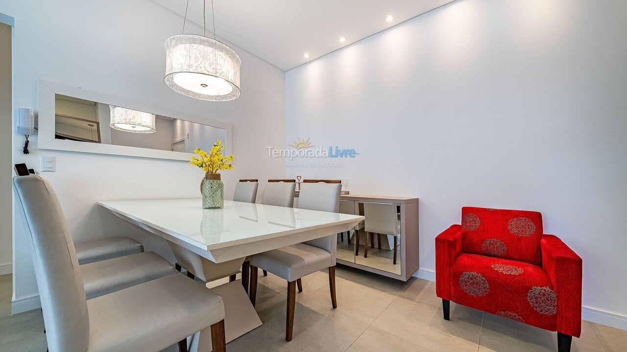 Apartamento para aluguel de temporada em Bombinhas (Canto Grande)