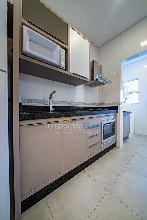 Apartamento para aluguel de temporada em Bombinhas (Canto Grande)