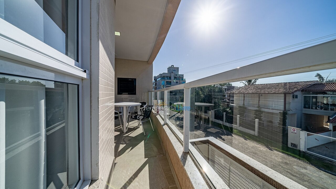 Apartamento para aluguel de temporada em Bombinhas (Canto Grande)