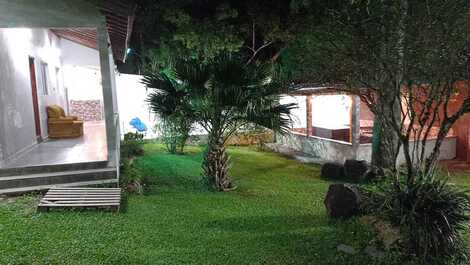 Vista da chacara a noite