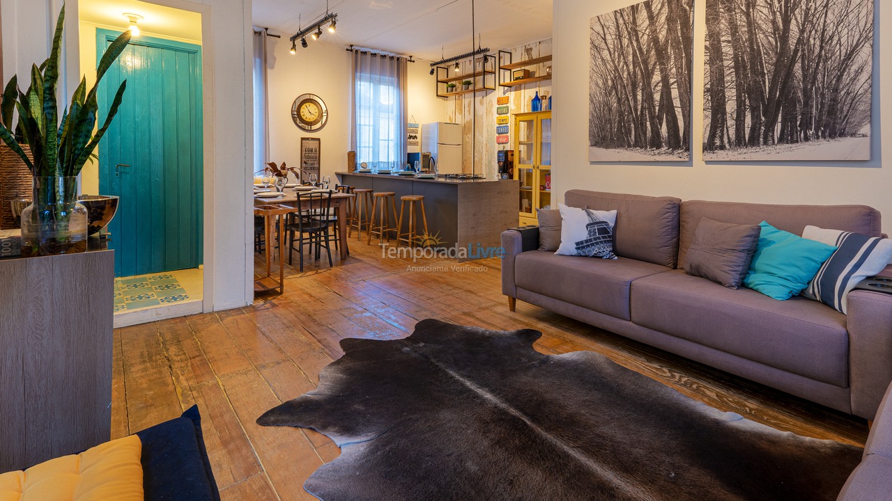 Casa para aluguel de temporada em Bento Gonçalves (Centrovale dos Vinhedos)