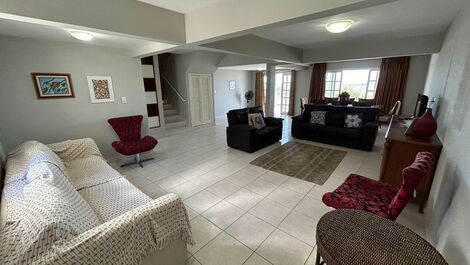 🌊 Beachfront House with Spectacular Views in Bombas Beach 🏡