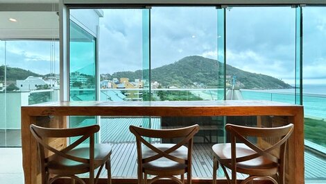 110 - Cobertura com vista panorâmica em 4 ilhas