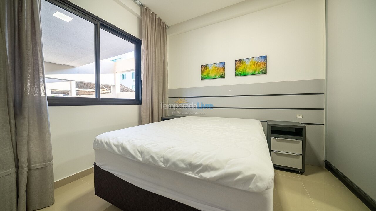 Apartamento para aluguel de temporada em Bombinhas (Canto Grande)