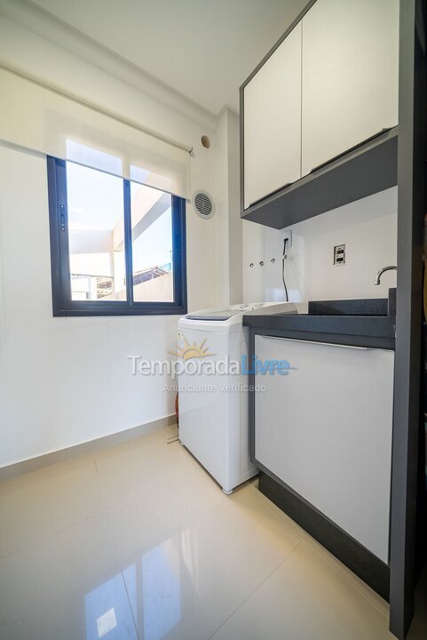 Apartamento para aluguel de temporada em Bombinhas (Canto Grande)