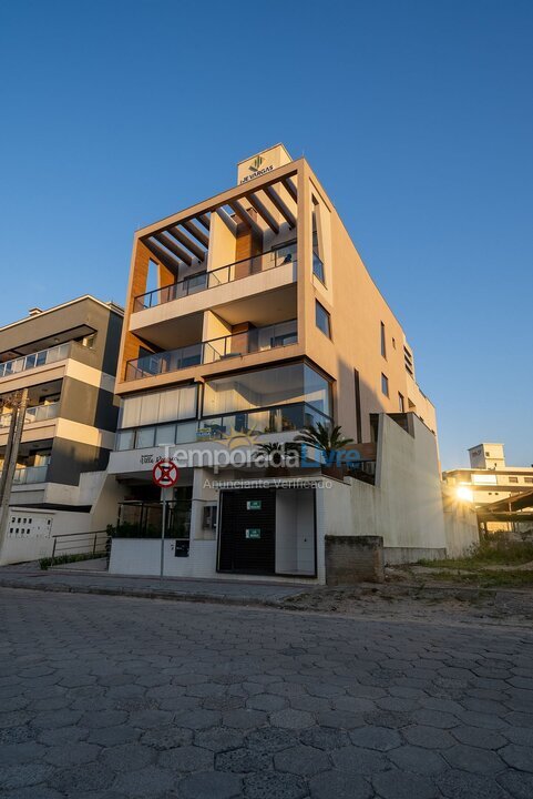 Apartamento para aluguel de temporada em Bombinhas (Canto Grande)