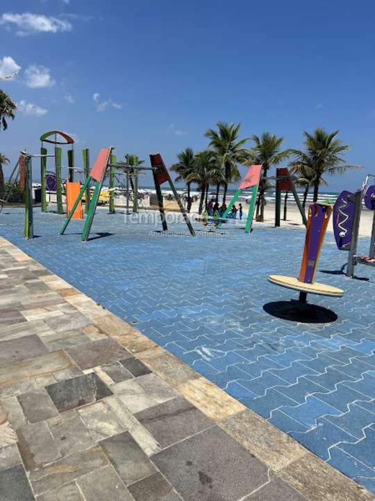 Casa para aluguel de temporada em Praia Grande (Jd Real)