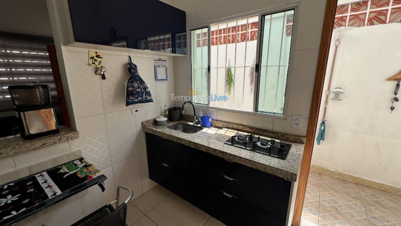 Casa para aluguel de temporada em Praia Grande (Jd Real)