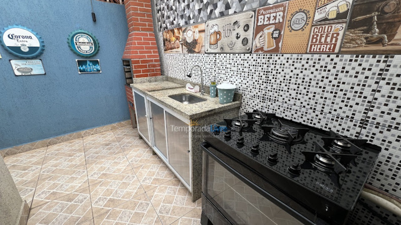 Casa para aluguel de temporada em Praia Grande (Jd Real)