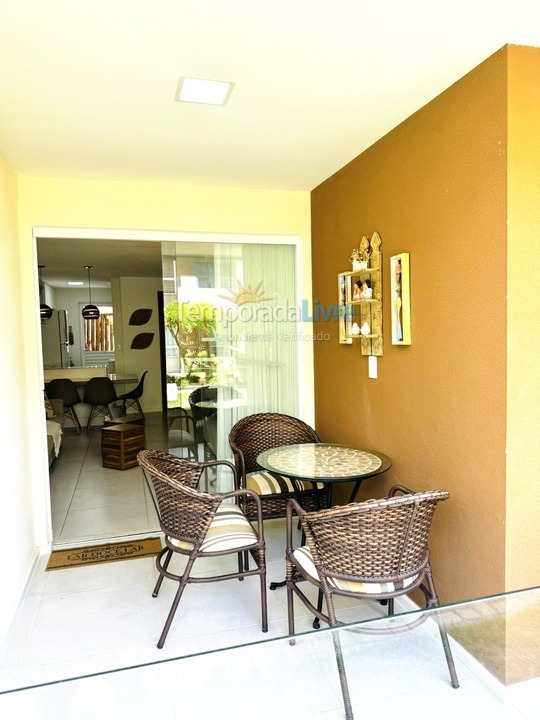 Apartment for vacation rental in Camaçari (Praia de Guarajuba)