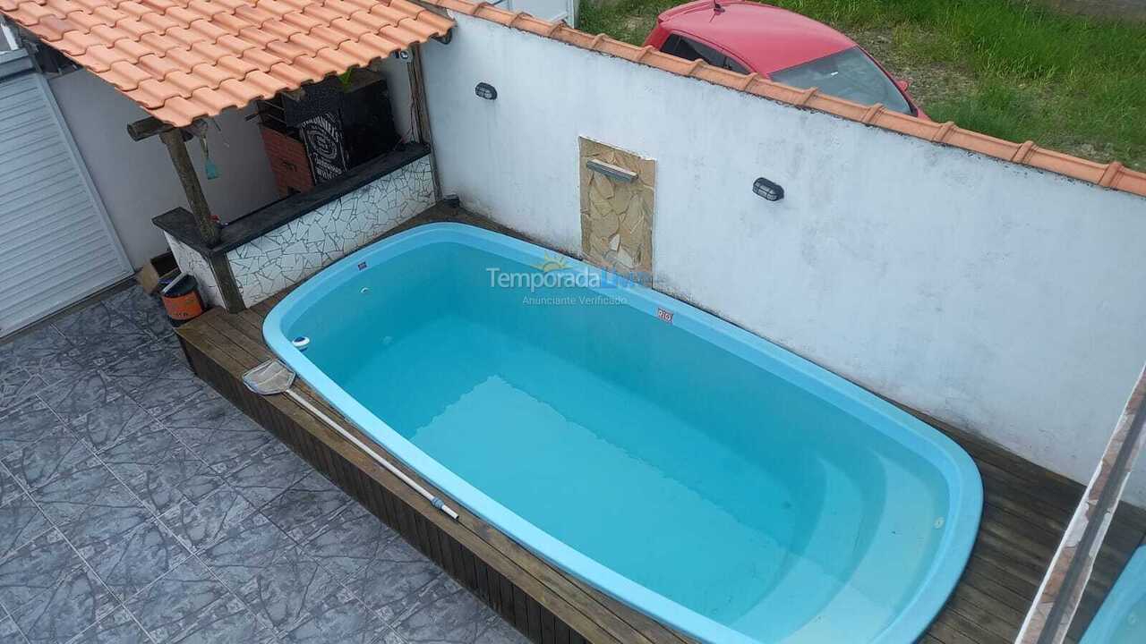 Casa para aluguel de temporada em Caraguatatuba (Travessão)