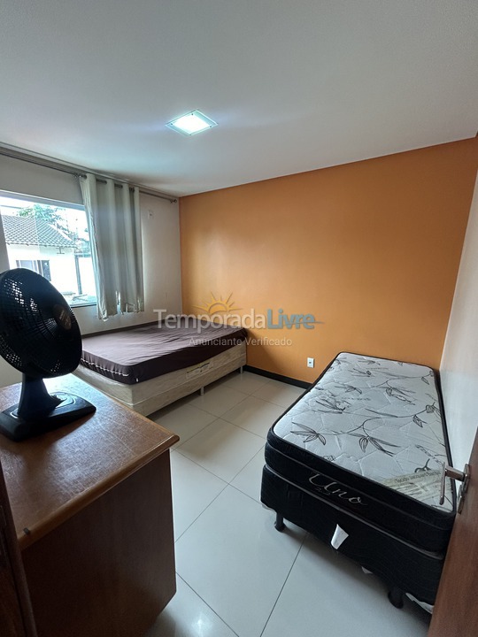 Casa para aluguel de temporada em Guarapari (Praia do Morro)