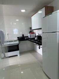 Apartamento luxo vista para o mar (parcial) na praia do morro