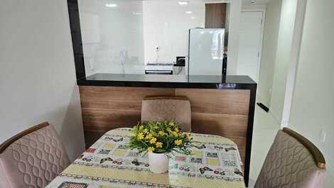 Apartamento luxo vista para o mar (parcial) na praia do morro