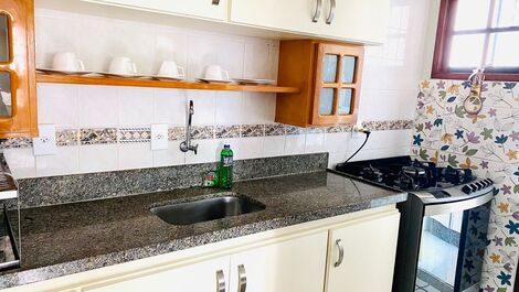 Apt with 2 bedrooms and swimming pool 200m from Taperapuan Beach