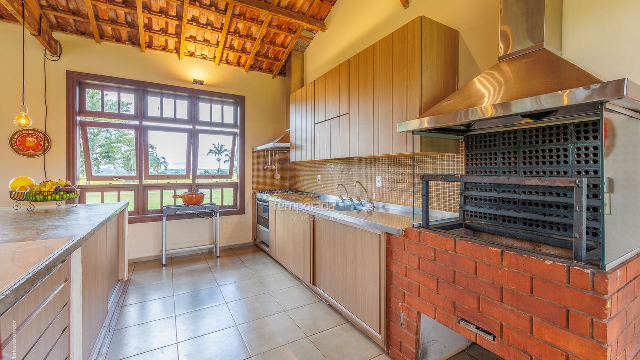 Granja para alquiler de vacaciones em Cesário Lange (Bairro Aleluia)