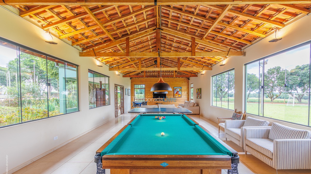 Granja para alquiler de vacaciones em Cesário Lange (Bairro Aleluia)