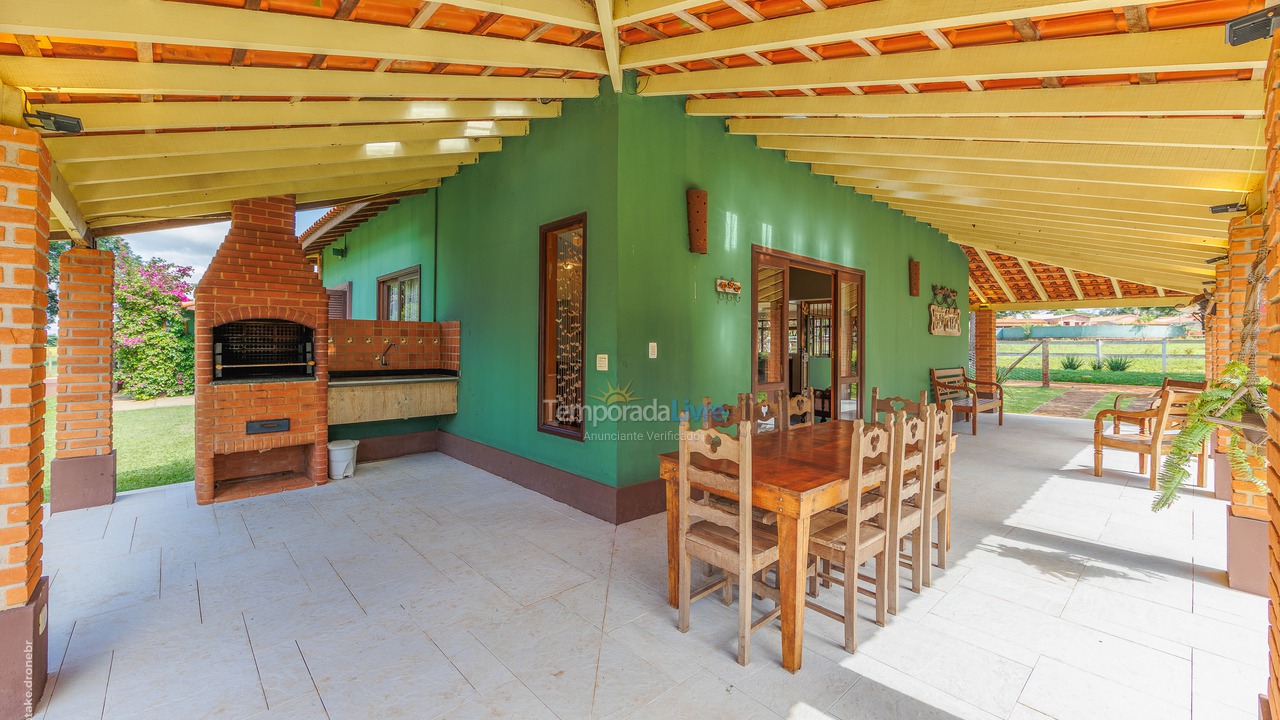 Granja para alquiler de vacaciones em Cesário Lange (Bairro Aleluia)