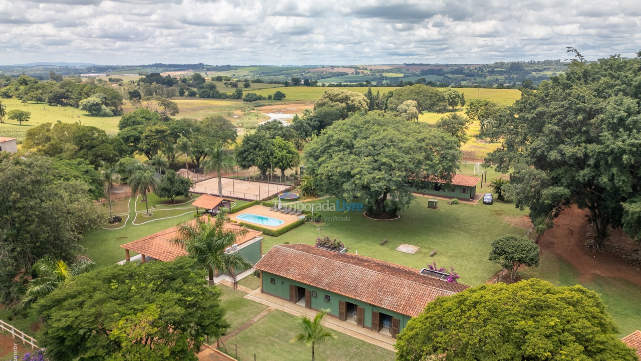 Granja para alquiler de vacaciones em Cesário Lange (Bairro Aleluia)