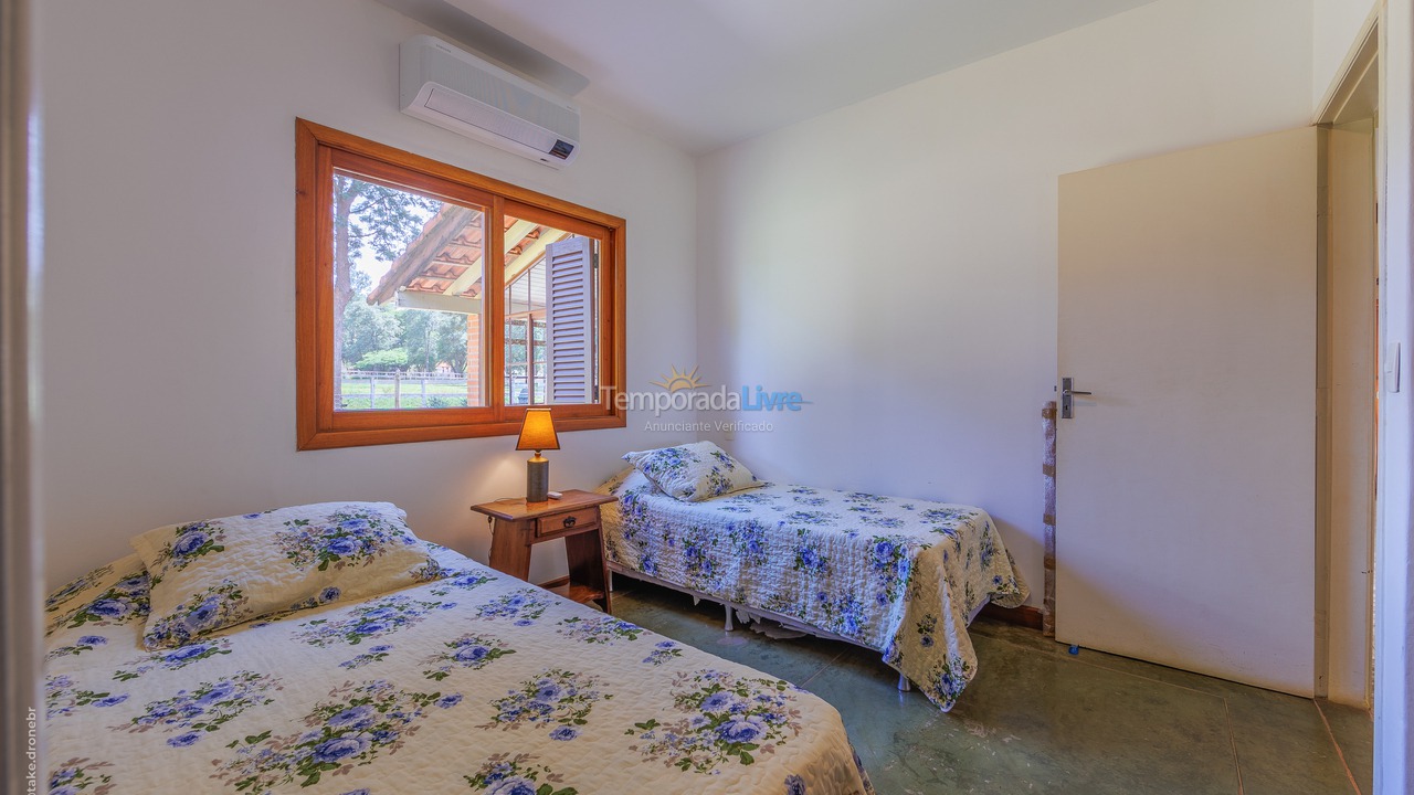 Granja para alquiler de vacaciones em Cesário Lange (Bairro Aleluia)