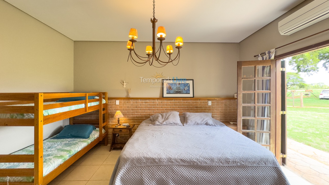 Granja para alquiler de vacaciones em Cesário Lange (Bairro Aleluia)