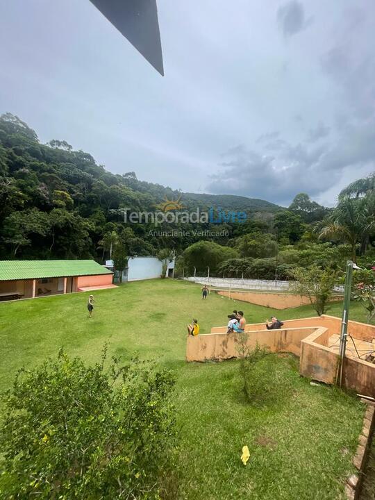 Chácara / sítio para aluguel de temporada em Mairiporã (Estrada Municipal Mairiporã Sp Brasil)