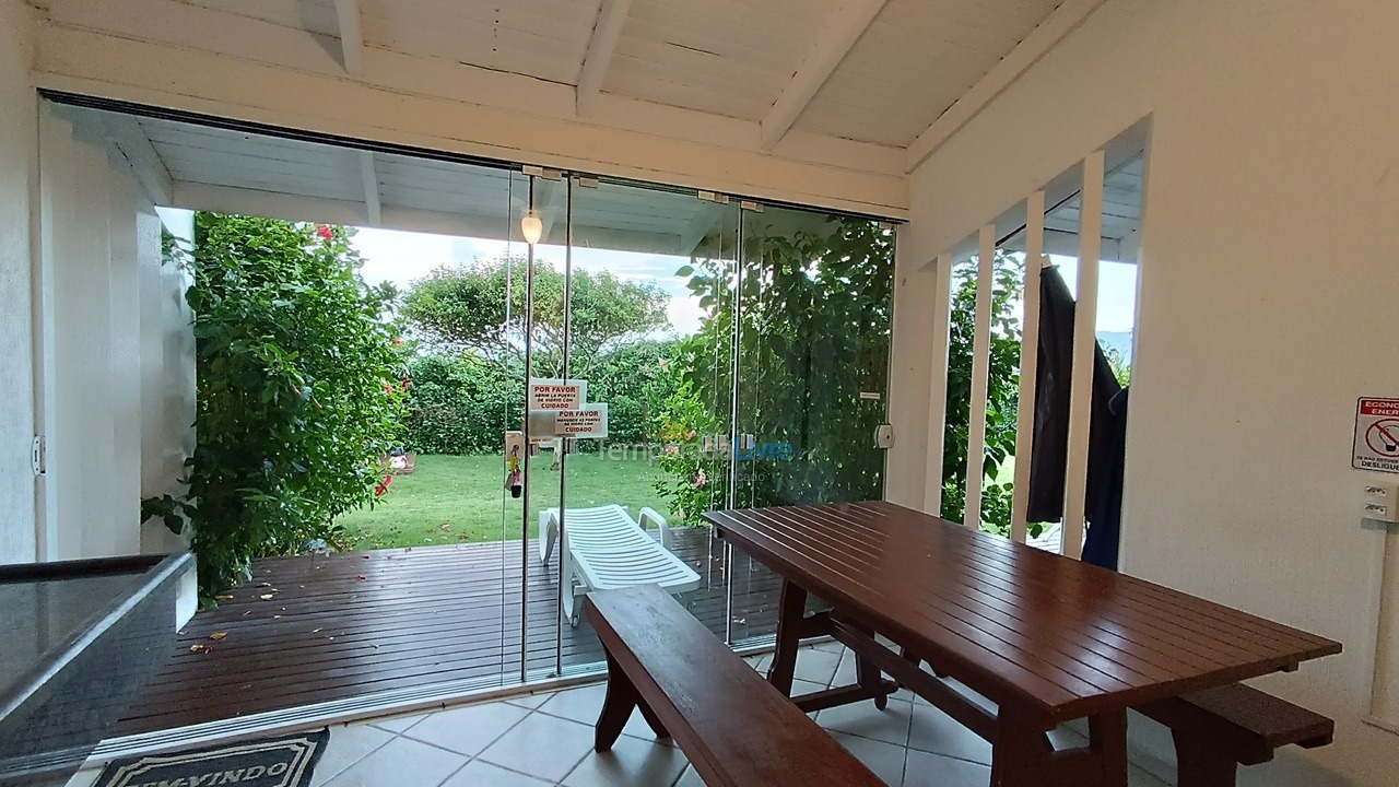 Casa para aluguel de temporada em Bombinhas (Canto Grande)
