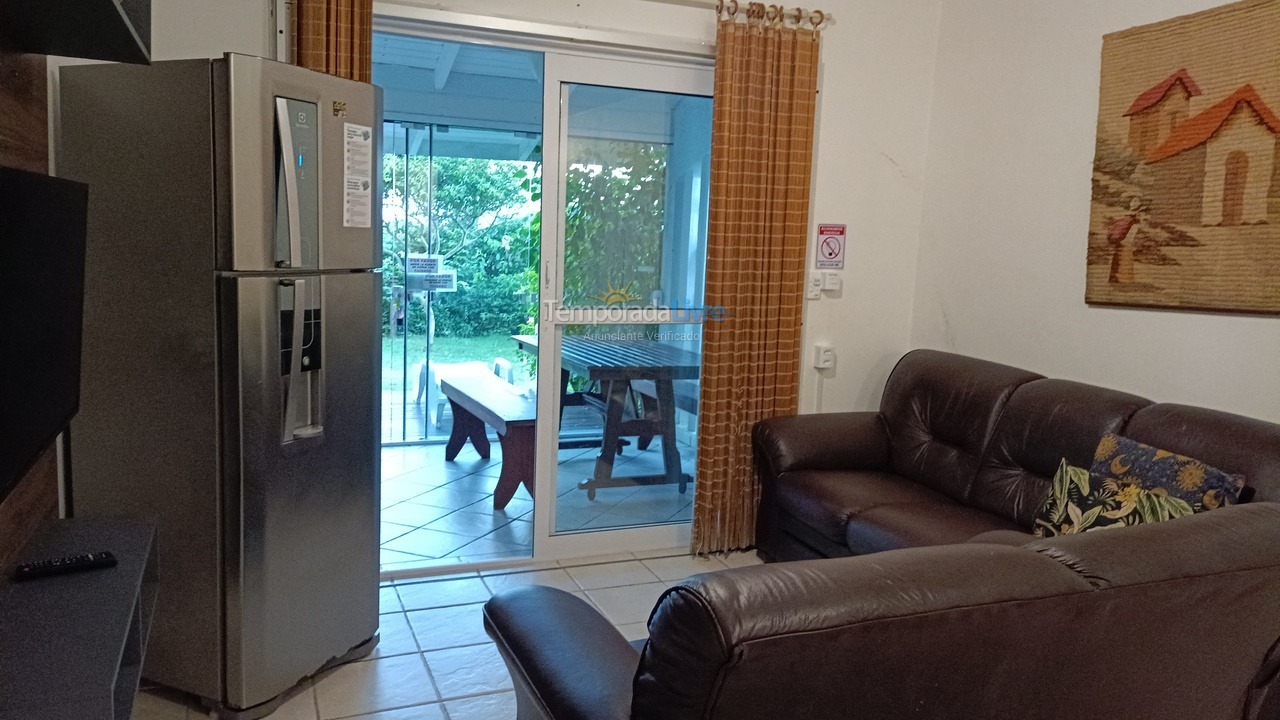 Casa para aluguel de temporada em Bombinhas (Canto Grande)