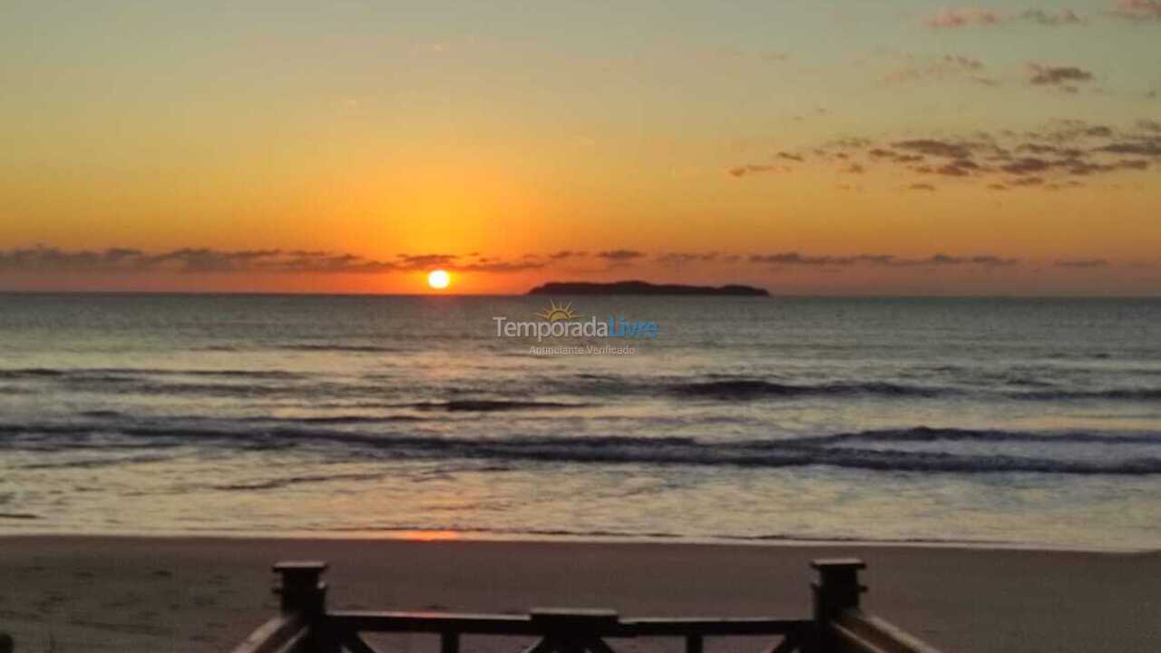 Casa para aluguel de temporada em Bombinhas (Canto Grande)