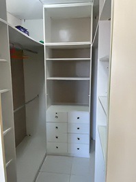 High Standard House With Pool