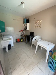 High Standard House With Pool