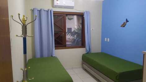 Casa em condomínio com piscina aquecida, praia de Maresias