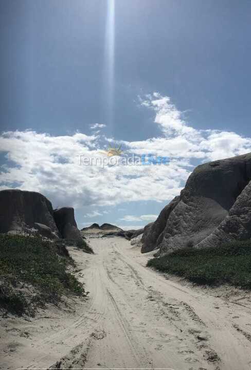 Casa para alquiler de vacaciones em Aracati (Praia de Quixaba Terra da Paixão)