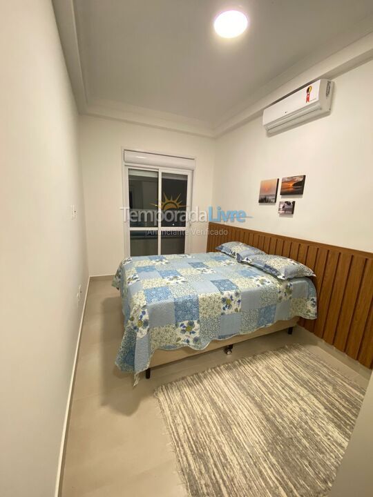 Apartment for vacation rental in Ubatuba (Praia das Toninhas)