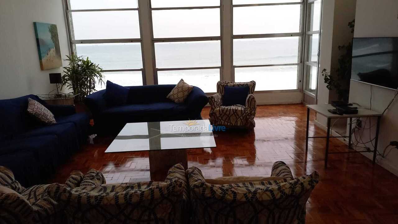 Apartamento para aluguel de temporada em Guarujá (Pitangueiras)