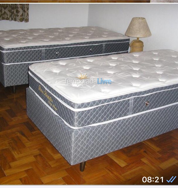 Apartamento para aluguel de temporada em Guarujá (Pitangueiras)