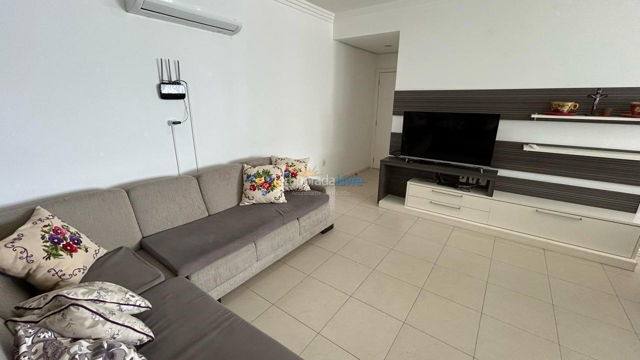 Apartamento para aluguel de temporada em Itapema (Meia Praia)