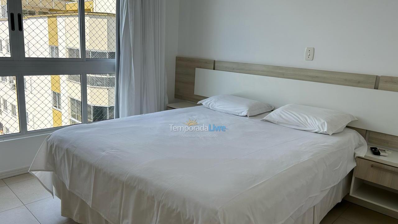 Apartamento para aluguel de temporada em Itapema (Meia Praia)