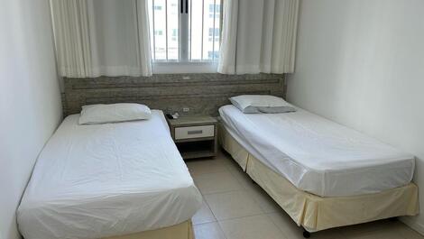 2 SUÍTES + 2 - NA BEIRA MAR