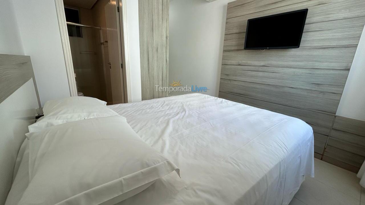 Apartamento para aluguel de temporada em Itapema (Meia Praia)