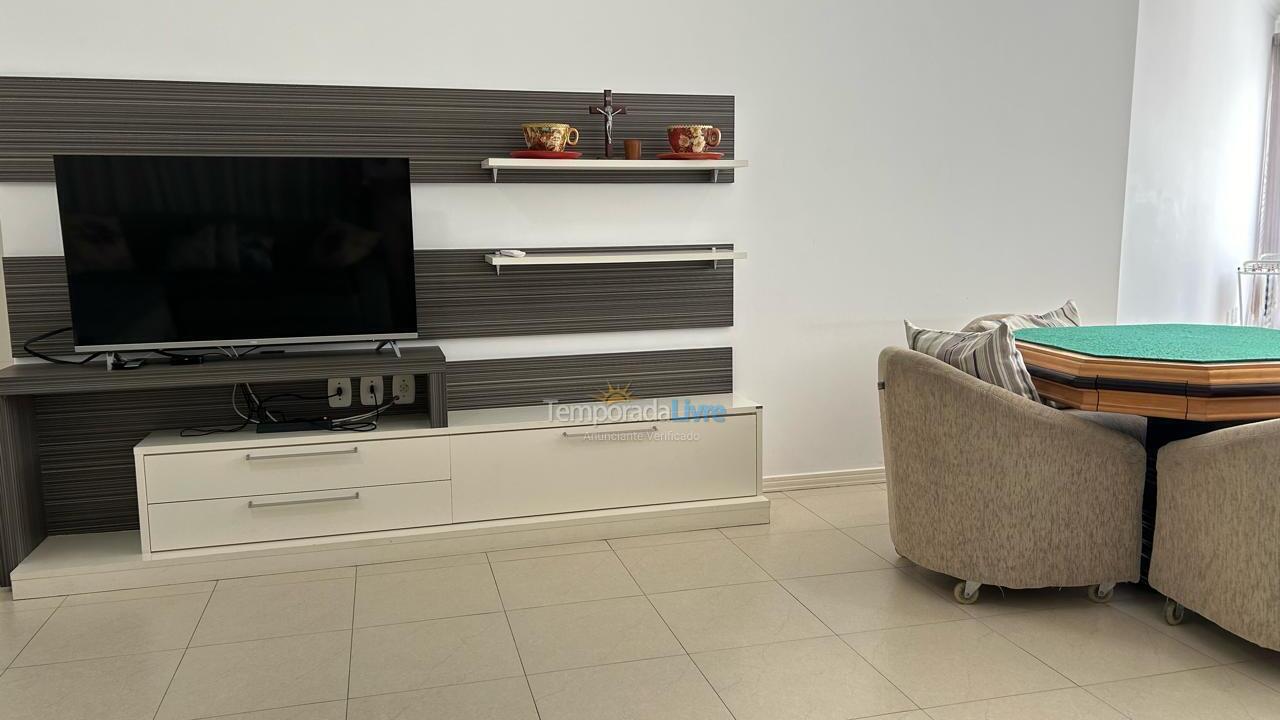 Apartamento para aluguel de temporada em Itapema (Meia Praia)