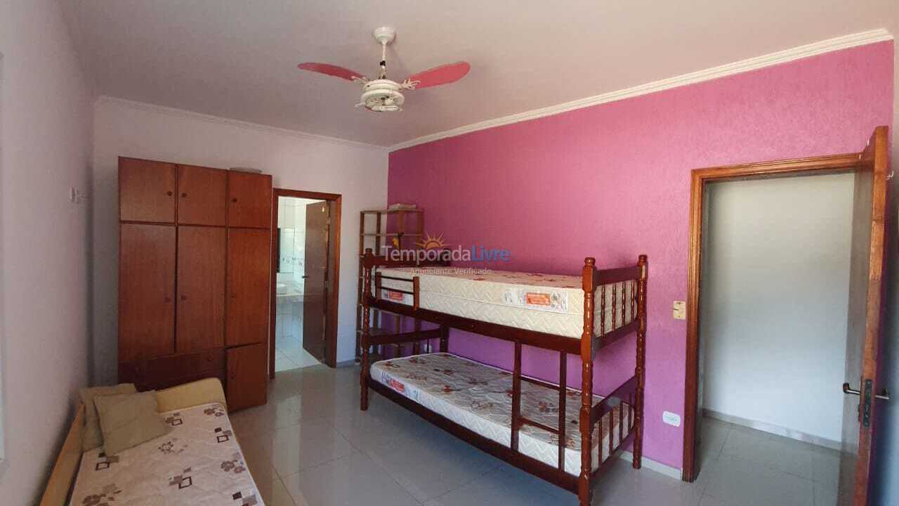 House for vacation rental in Peruíbe (Parque Turistico)