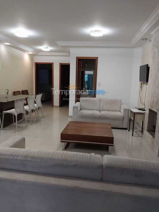 House for vacation rental in Peruíbe (Parque Turistico)