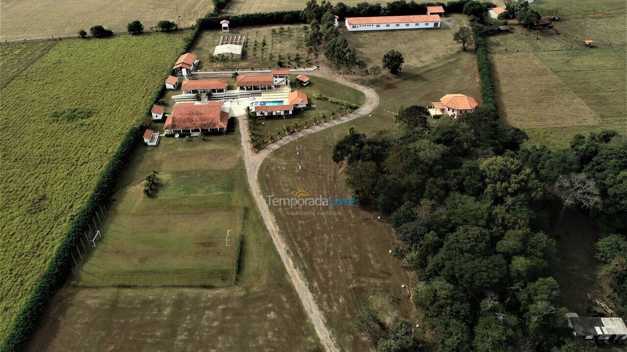 Casa para aluguel de temporada em Quadra (Aleluia Barreiro)