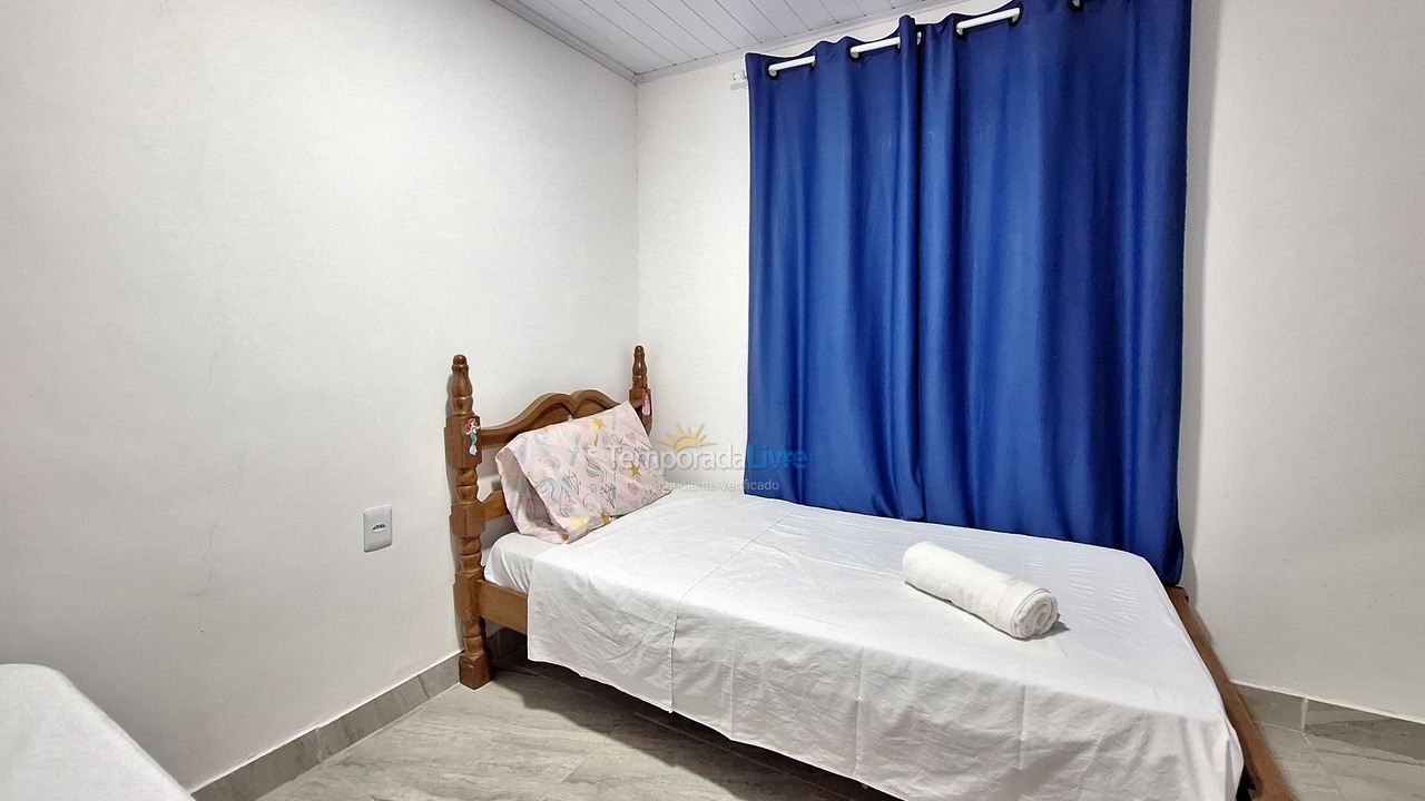 Casa para aluguel de temporada em Camaçari (Jauá)