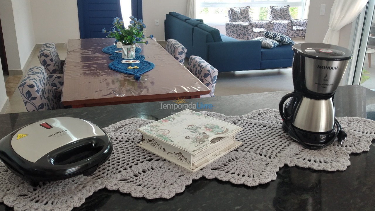 Casa para alquiler de vacaciones em Paranapanema (Riviera de Santa Cristina Xiii)