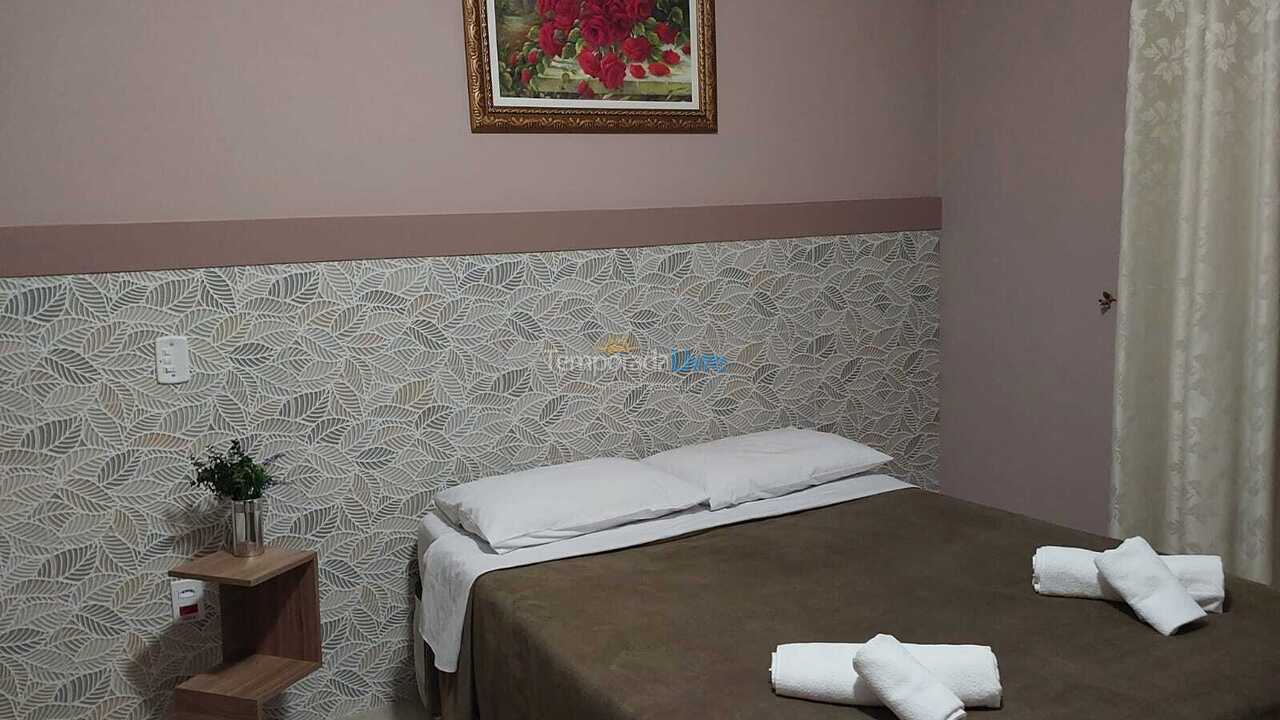 Casa para alquiler de vacaciones em Paranapanema (Riviera de Santa Cristina Xiii)