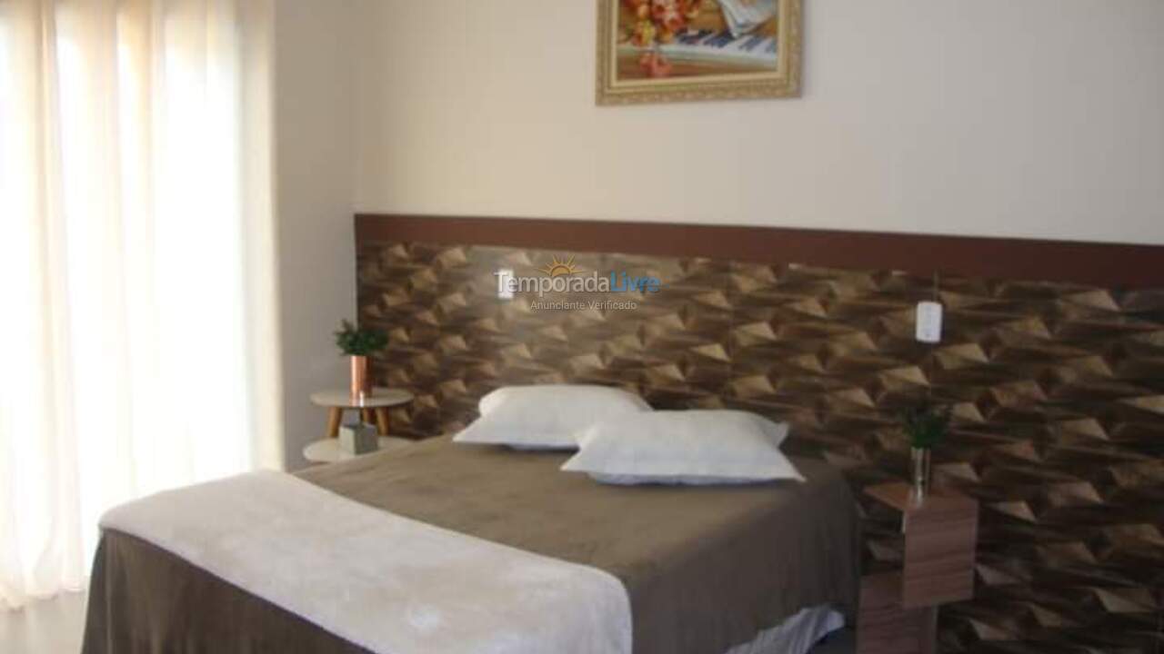 Casa para alquiler de vacaciones em Paranapanema (Riviera de Santa Cristina Xiii)