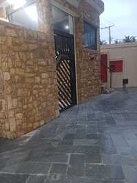 Entrada social do prédio 